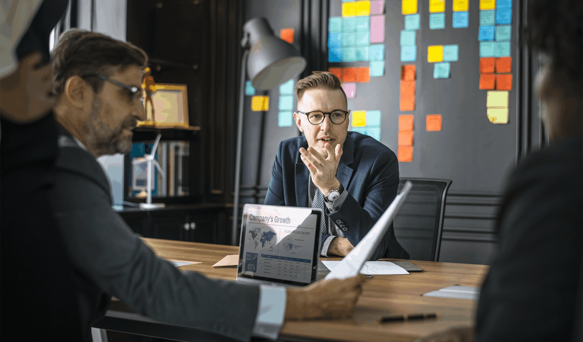 Leading Facebook and Instagram Marketing Agency for Unmatched Results